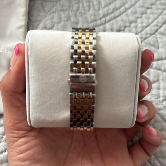 Michele Deco Madison Mid Watch, 29x31mm - Picture 3 of 8